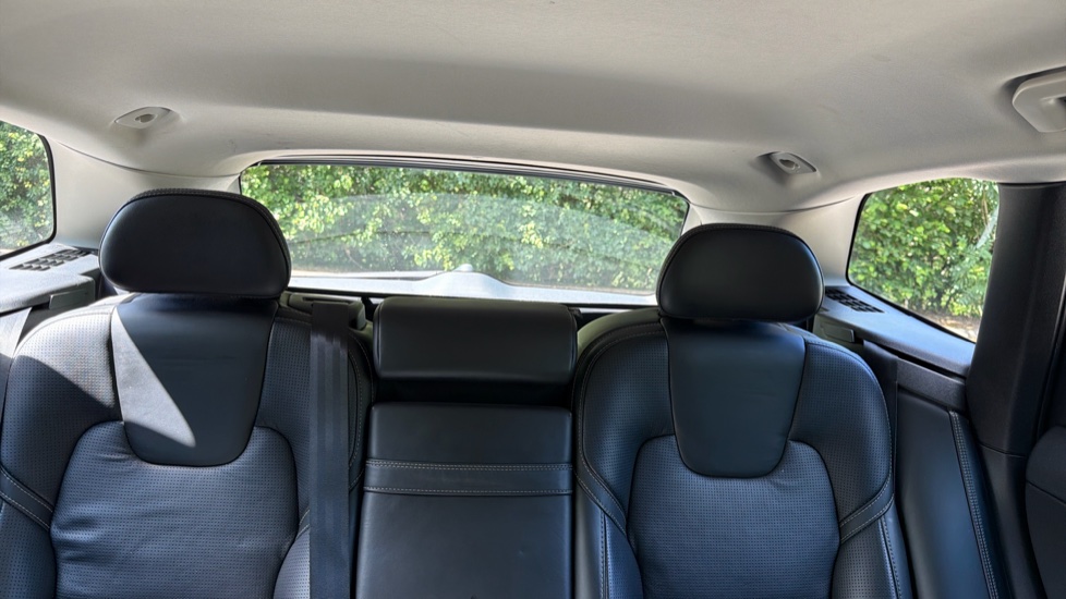 Volvo XC60 2.0 D4 Inscription 5dr AWD Geartronic Diesel Estate - Image 54
