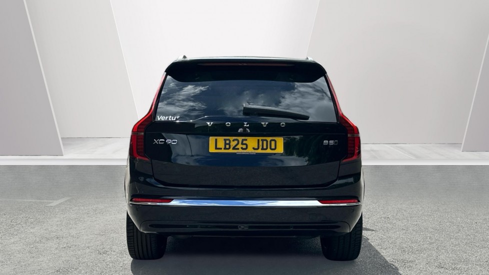 Volvo XC90 2.0 B5P Ultra Dark 5dr AWD Geartronic Petrol Estate - Image 7