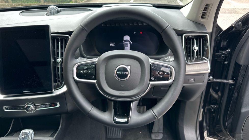 Volvo XC90 2.0 B5P Ultra Dark 5dr AWD Geartronic Petrol Estate - Image 10