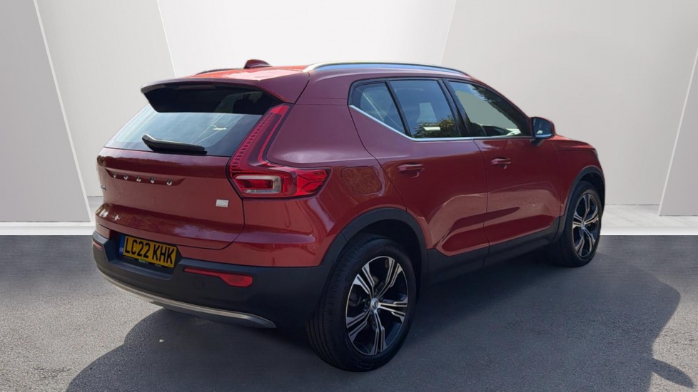 Volvo XC40 1.5 T5 Recharge PHEV Inscription Pro 5dr Auto Estate - Image 2