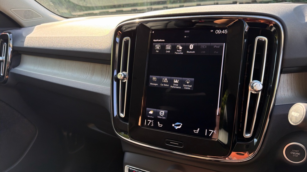 Volvo XC40 1.5 T5 Recharge PHEV Inscription Pro 5dr Auto Estate - Image 12