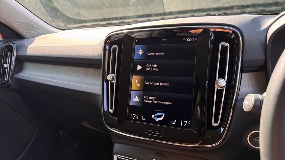Volvo XC40 1.5 T5 Recharge PHEV Inscription Pro 5dr Auto Estate - Image 16