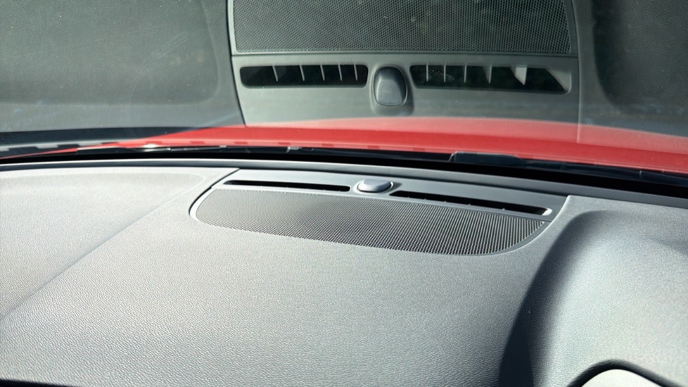 Volvo XC40 1.5 T5 Recharge PHEV Inscription Pro 5dr Auto Estate - Image 24