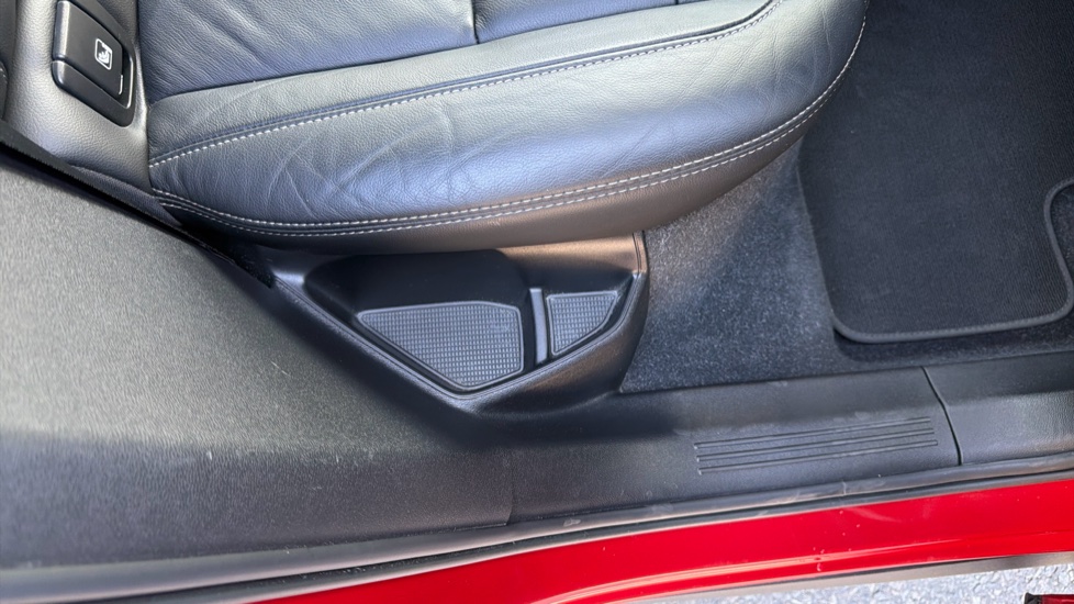Volvo XC40 1.5 T5 Recharge PHEV Inscription Pro 5dr Auto Estate - Image 46