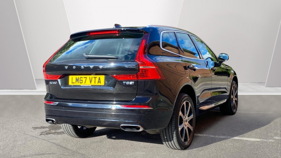 Volvo XC60 2.0 T8 Hybrid Inscription Pro 5dr AWD Geartronic Estate - Image 2
