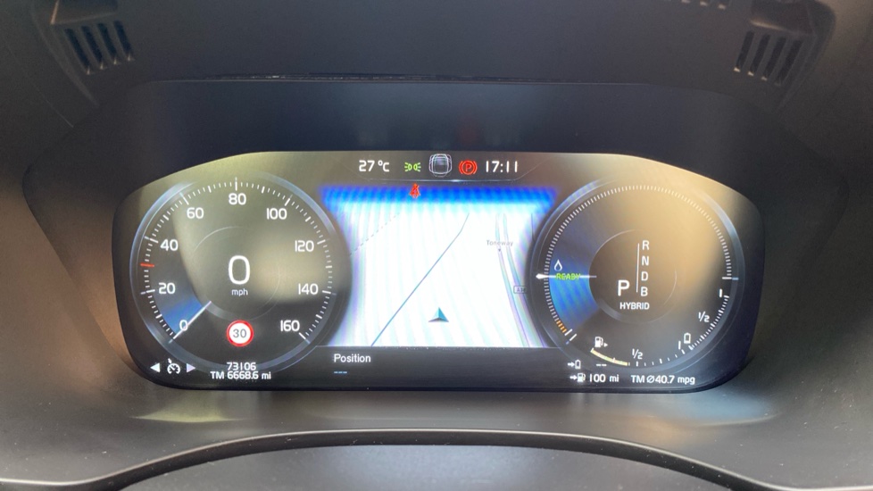 Volvo XC60 2.0 T8 Hybrid Inscription Pro 5dr AWD Geartronic Estate - Image 11