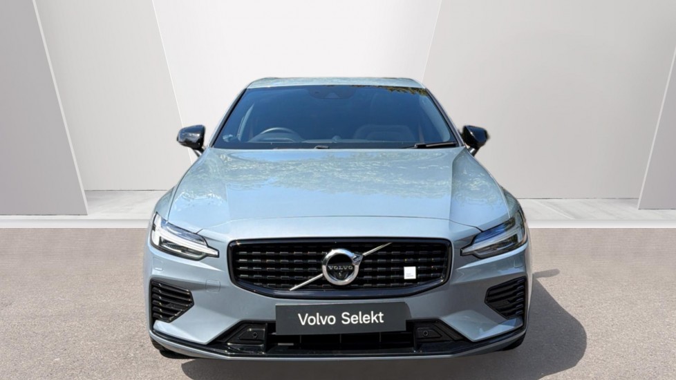 Volvo S60 2.0 T8 Recharge PHEV Polestar Engineered AWD Auto Saloon - Image 8
