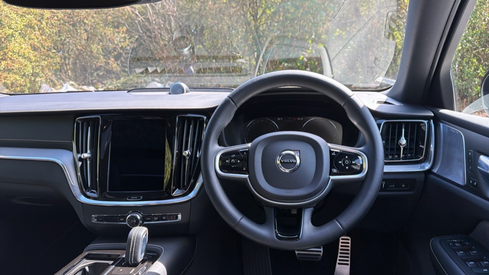 Volvo S60 2.0 T8 Recharge PHEV Polestar Engineered AWD Auto Saloon - Image 10