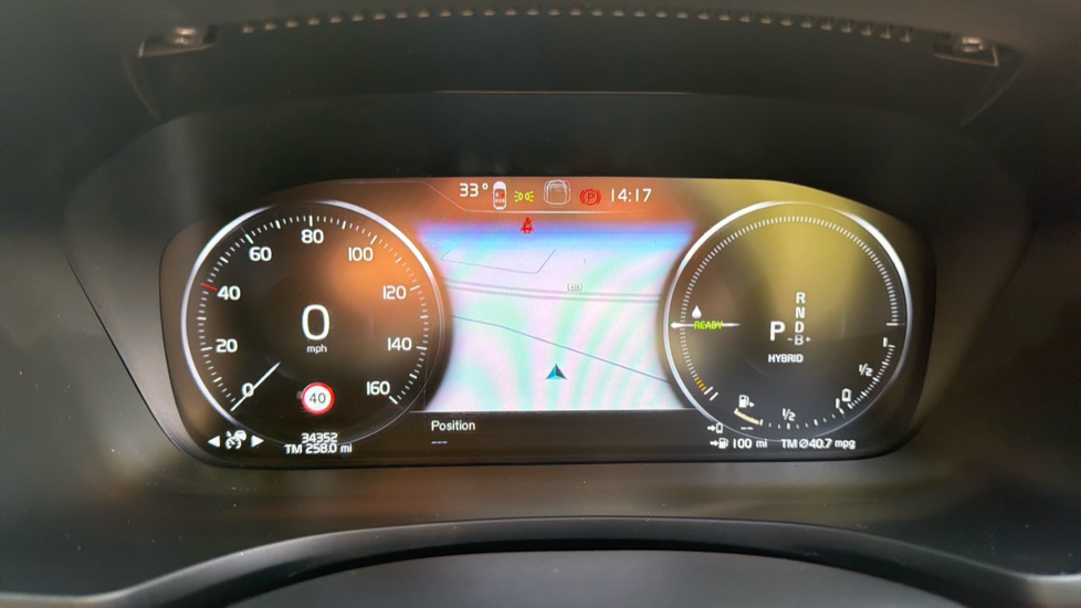 Volvo S60 2.0 T8 Recharge PHEV Polestar Engineered AWD Auto Saloon - Image 11