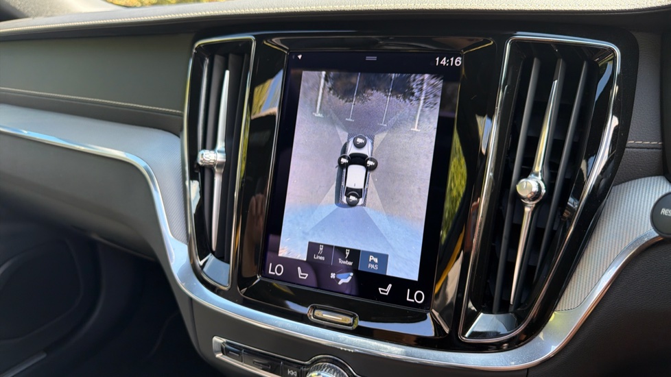 Volvo S60 2.0 T8 Recharge PHEV Polestar Engineered AWD Auto Saloon - Image 18