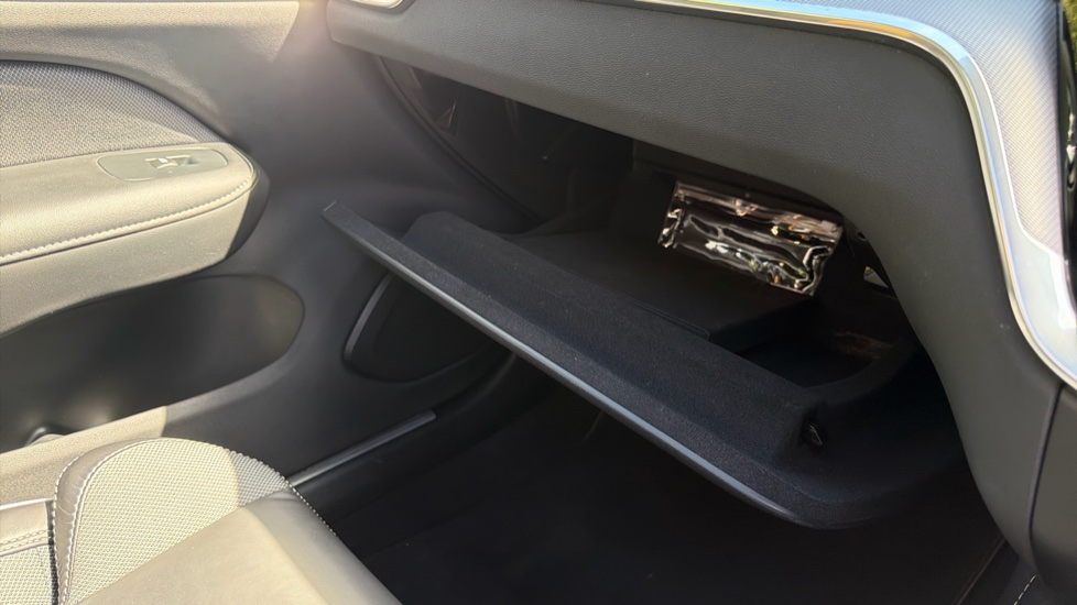 Volvo S60 2.0 T8 Recharge PHEV Polestar Engineered AWD Auto Saloon - Image 35