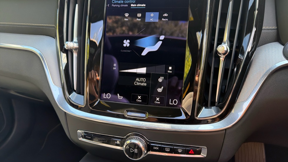 Volvo S60 2.0 T8 Recharge PHEV Polestar Engineered AWD Auto Saloon - Image 42