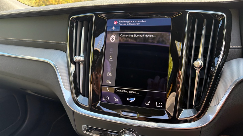 Volvo S60 2.0 T8 Recharge PHEV Polestar Engineered AWD Auto Saloon - Image 44