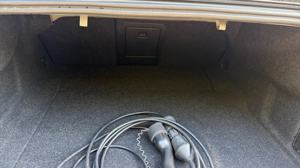 Volvo S60 2.0 T8 Recharge PHEV Polestar Engineered AWD Auto Saloon - Image 63