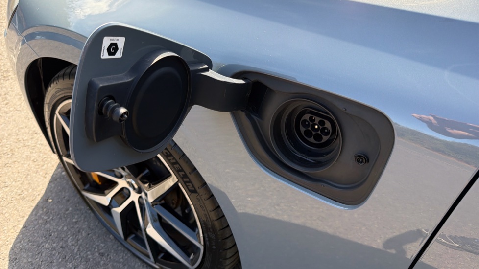 Volvo S60 2.0 T8 Recharge PHEV Polestar Engineered AWD Auto Saloon - Image 67