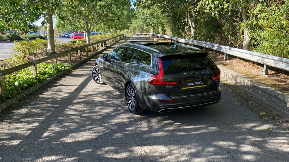 Volvo V60 2.0 T5 Inscription 5dr Auto Petrol Estate - Image 51