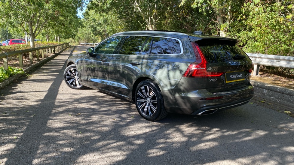Volvo V60 2.0 T5 Inscription 5dr Auto Petrol Estate - Image 52