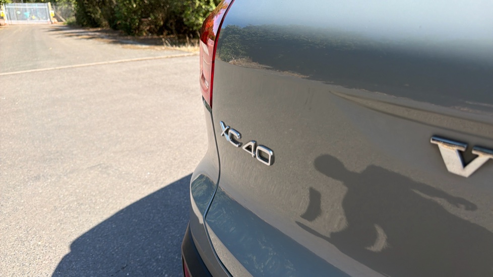 Volvo XC40 2.0 B3P Plus Dark 5dr Auto Petrol Estate - Image 59