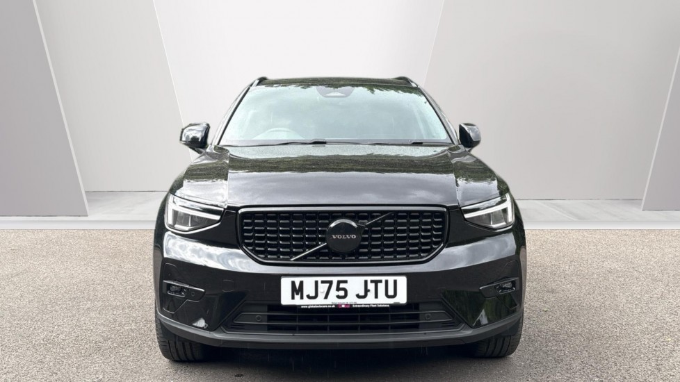 Volvo XC40 2.0 B3P Plus Black Edition 5dr Auto Petrol Estate - Image 8