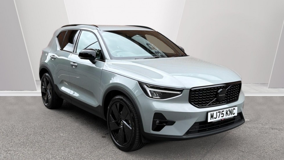 Volvo XC40 2.0 B3P Plus Black Edition 5dr Auto Petrol Estate - Image 1
