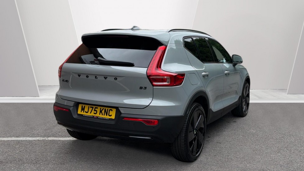 Volvo XC40 2.0 B3P Plus Black Edition 5dr Auto Petrol Estate - Image 2