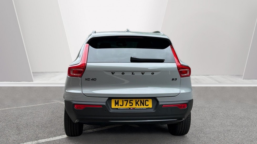 Volvo XC40 2.0 B3P Plus Black Edition 5dr Auto Petrol Estate - Image 7