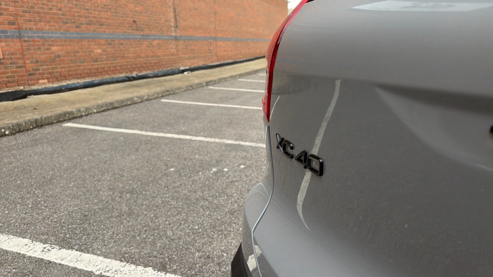 Volvo XC40 2.0 B3P Plus Black Edition 5dr Auto Petrol Estate - Image 55