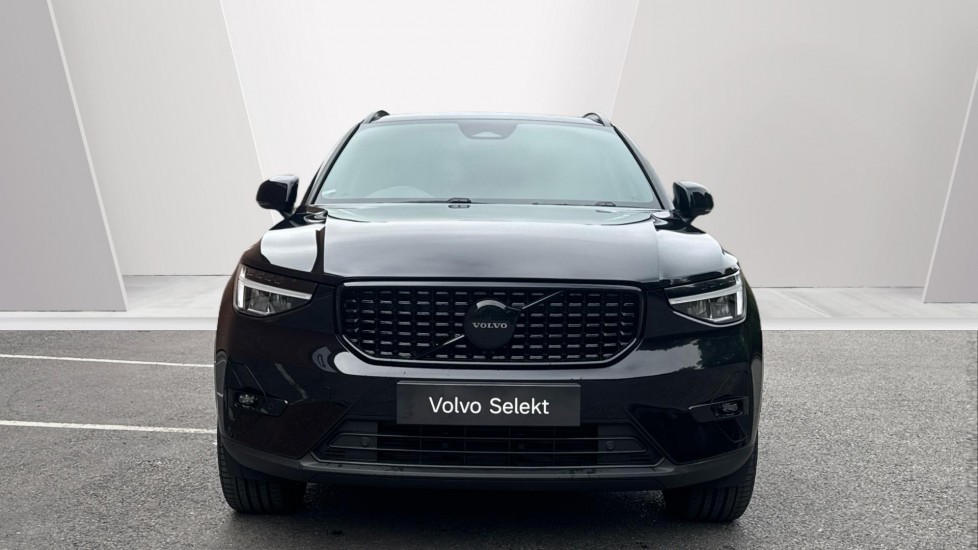 Volvo XC40 2.0 B4P Plus Black Edition 5dr Auto Petrol Estate - Image 8