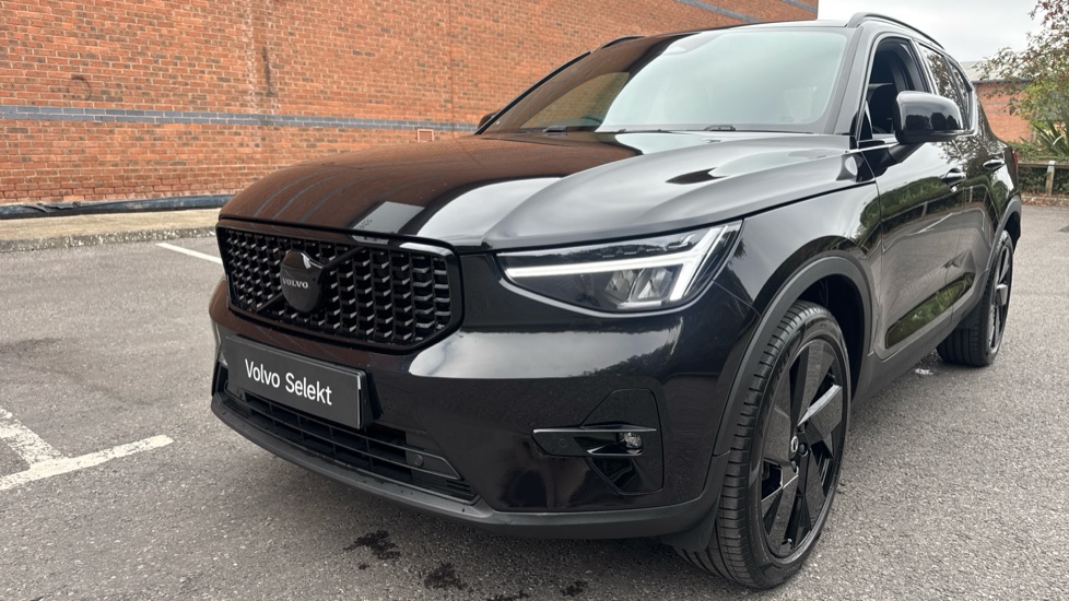 Volvo XC40 2.0 B4P Plus Black Edition 5dr Auto Petrol Estate - Image 21