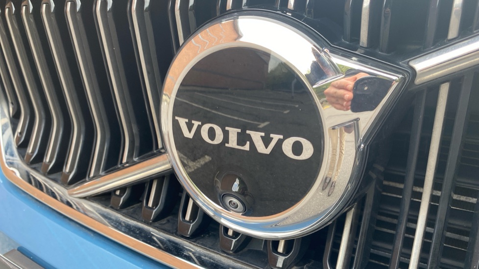 Volvo XC40 1.5 T5 Recharge PHEV Ultimate Dark 5dr Auto Estate - Image 21