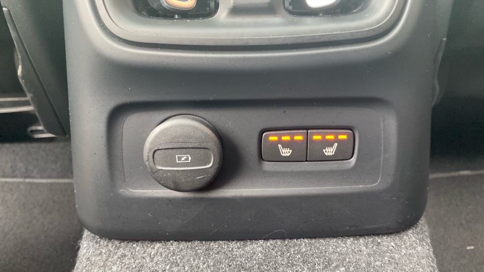 Volvo XC40 1.5 T5 Recharge PHEV Ultimate Dark 5dr Auto Estate - Image 26