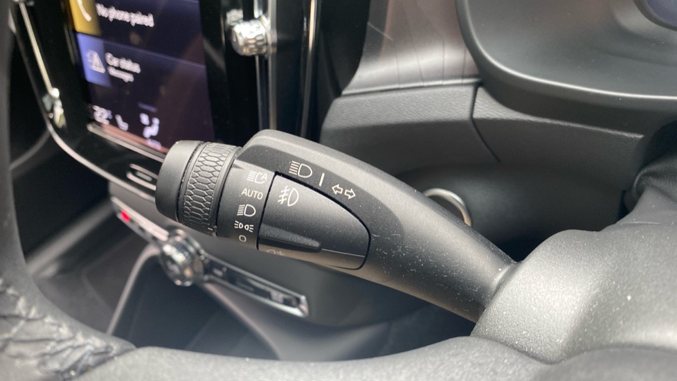 Volvo XC40 1.5 T5 Recharge PHEV Ultimate Dark 5dr Auto Estate - Image 38