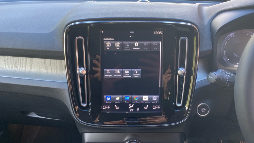 Volvo XC40 1.5 T5 Recharge PHEV Inscription Pro 5dr Auto Estate - Image 12