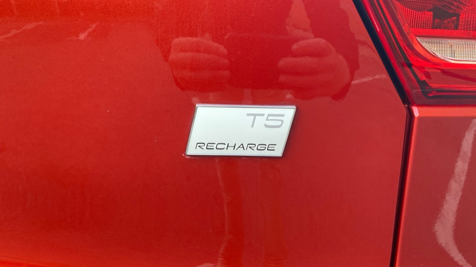 Volvo XC40 1.5 T5 Recharge PHEV Inscription Pro 5dr Auto Estate - Image 15