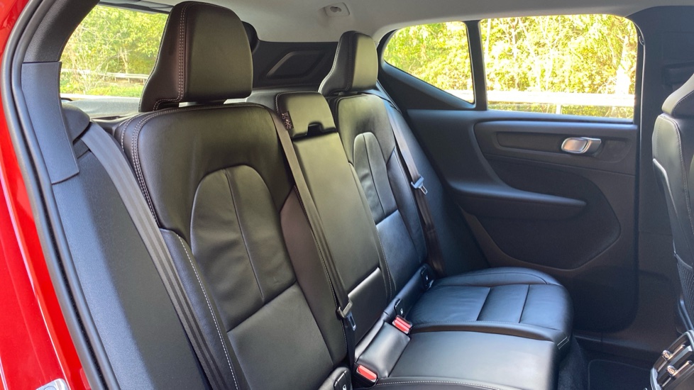 Volvo XC40 1.5 T5 Recharge PHEV Inscription Pro 5dr Auto Estate - Image 20