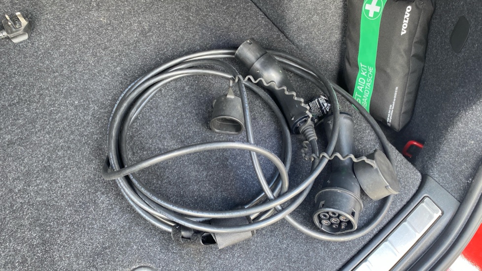 Volvo XC40 1.5 T5 Recharge PHEV Inscription Pro 5dr Auto Estate - Image 48