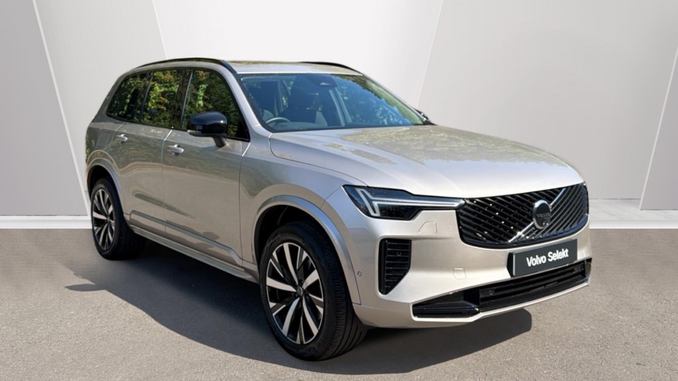 Volvo XC90 2.0 B5P Plus Dark 5dr AWD Geartronic Petrol Estate - Image 1