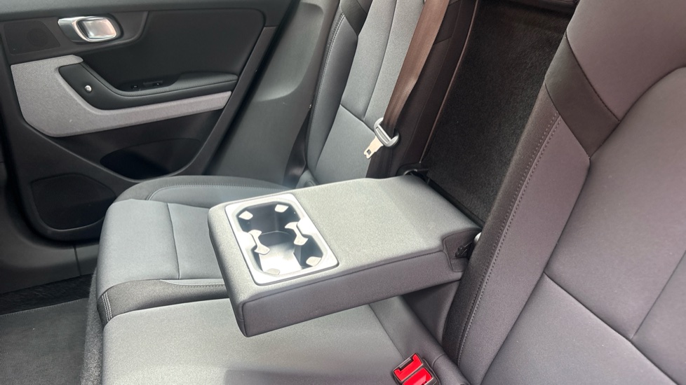 Polestar 2 165kW 64kWh Standard Range SM [Plus] 5dr Auto Electric Hatchback - Image 32