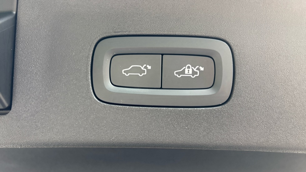 Polestar 2 165kW 64kWh Standard Range SM [Plus] 5dr Auto Electric Hatchback - Image 33
