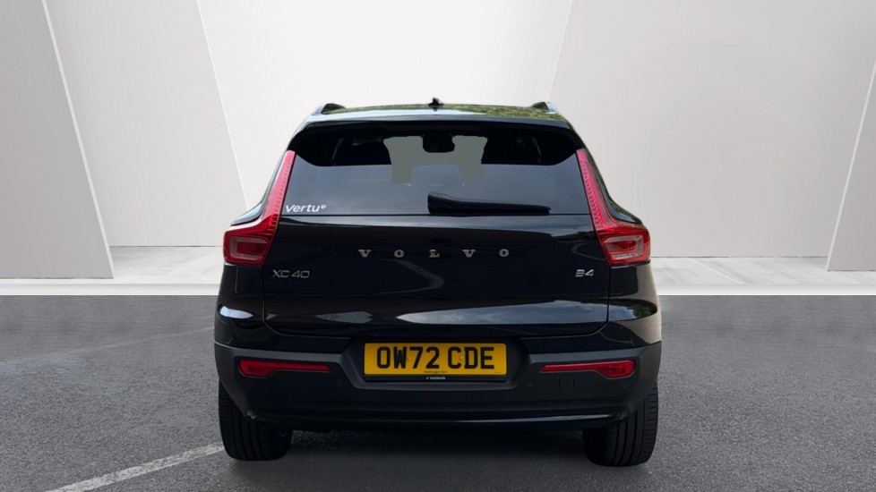 Volvo XC40 2.0 B4P Ultimate Dark 5dr Auto Petrol Estate - Image 7