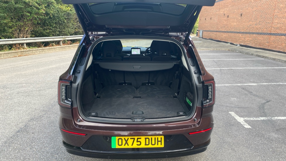 Volvo EX90 500kW Twin Motor Performance Ultra 106kWh 5dr Auto Electric Estate - Image 13