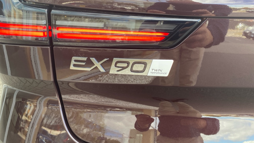 Volvo EX90 500kW Twin Motor Performance Ultra 106kWh 5dr Auto Electric Estate - Image 21