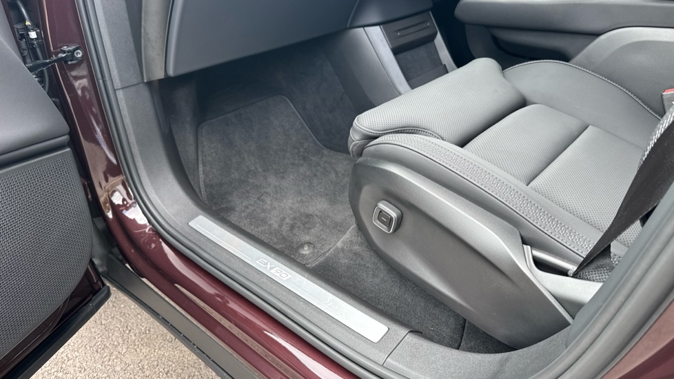 Volvo EX90 500kW Twin Motor Performance Ultra 106kWh 5dr Auto Electric Estate - Image 47