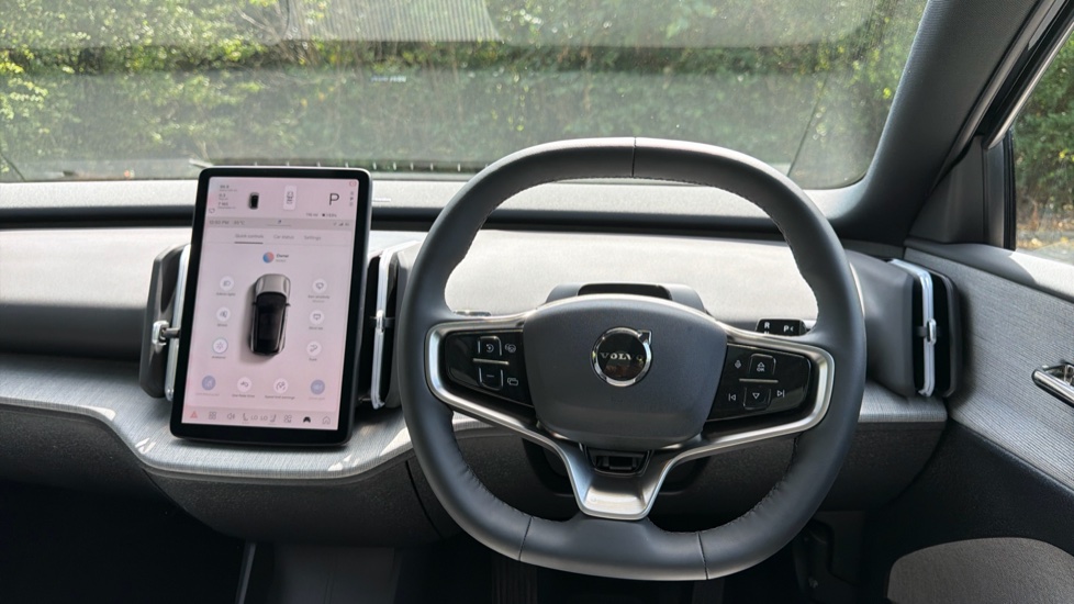 Volvo EX30 200kW SM Extended Range Ultra 69kWh 5dr Auto Electric Estate - Image 10