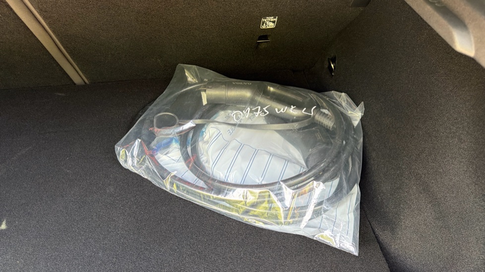 Volvo EX30 200kW SM Extended Range Ultra 69kWh 5dr Auto Electric Estate - Image 59
