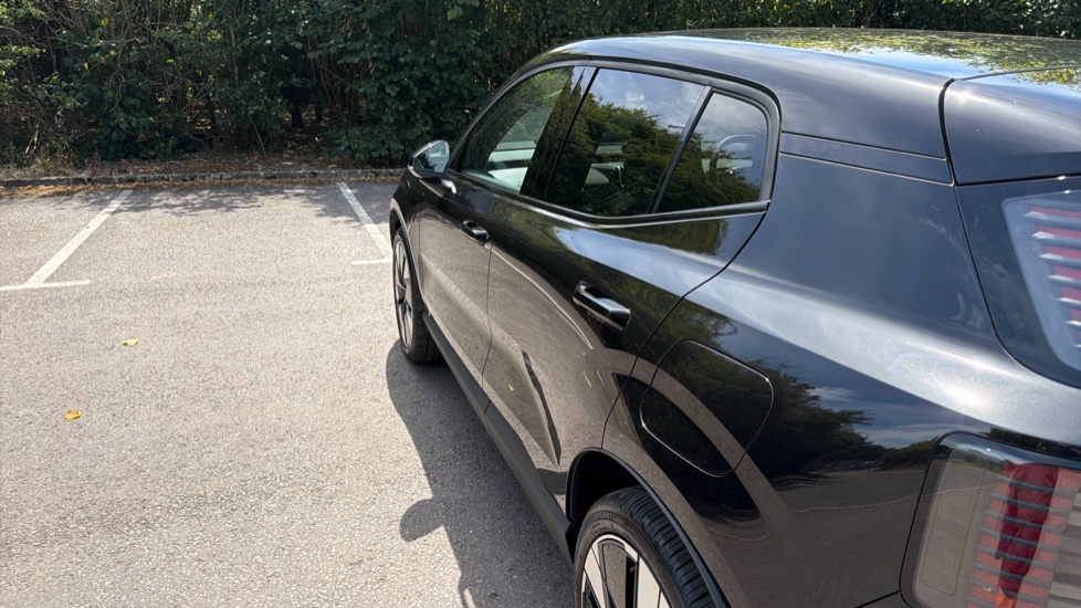 Volvo EX30 200kW SM Extended Range Ultra 69kWh 5dr Auto Electric Estate - Image 62