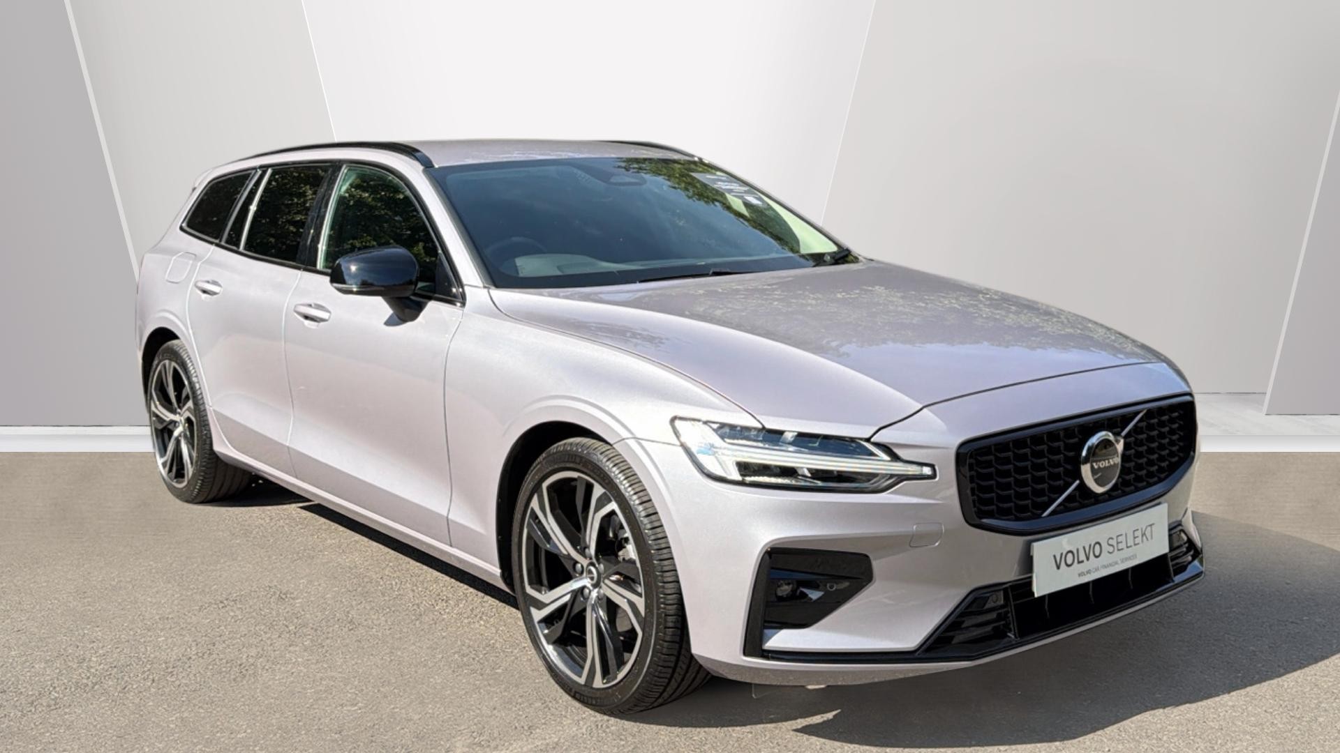 Volvo V60 listing photo