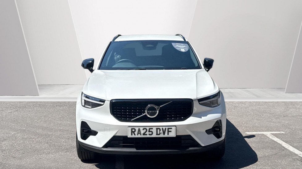 Volvo XC40 2.0 B4P Plus Dark 5dr Auto Petrol Estate - Image 8