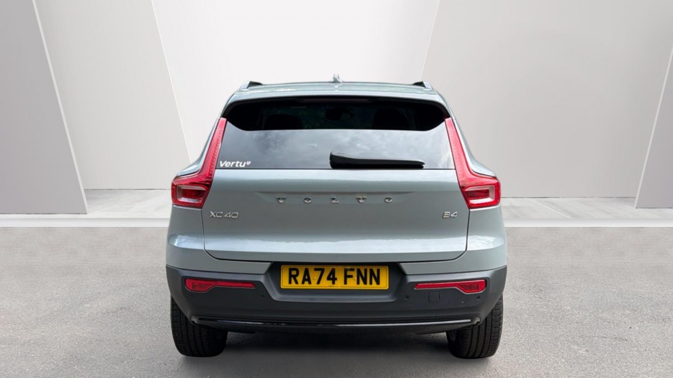 Volvo XC40 2.0 B4P Ultra Dark 5dr Auto Petrol Estate - Image 7