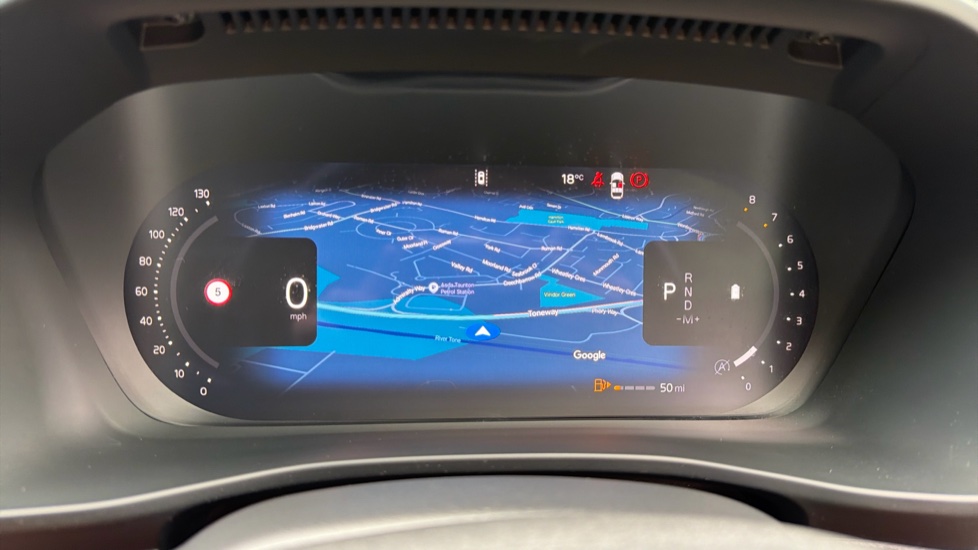 Volvo XC40 2.0 B4P Ultra Dark 5dr Auto Petrol Estate - Image 11